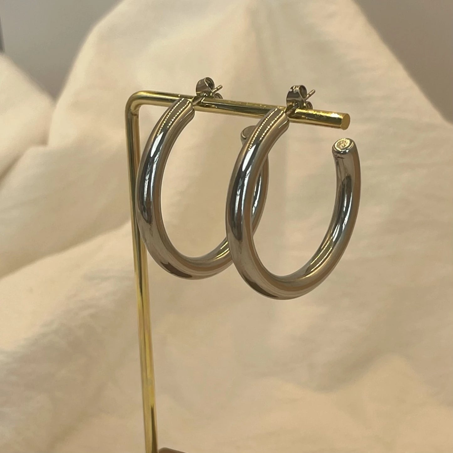 Classic Gold Hoop Earrings – 30/40/50mm